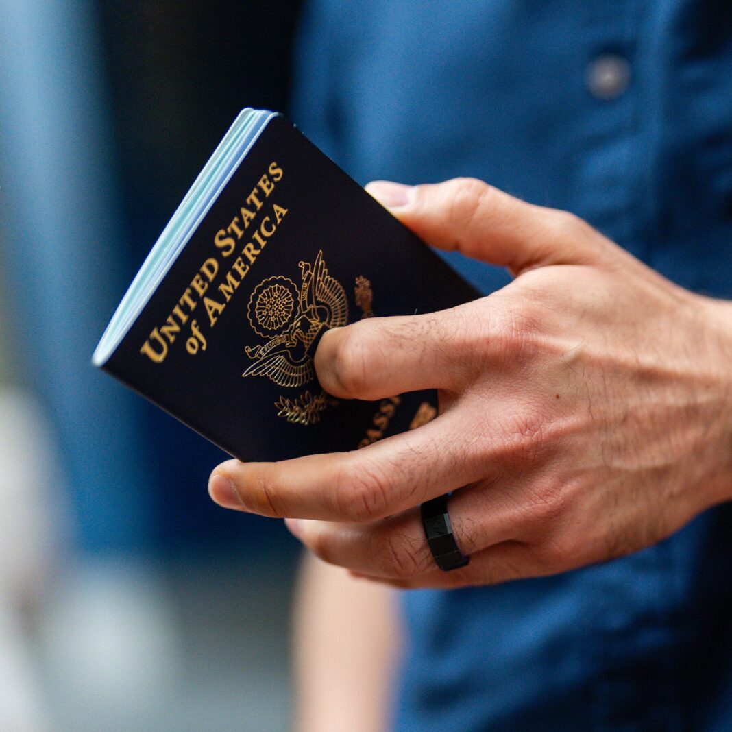 No More Drugstore Head Shots: Passport Applications Go Digital