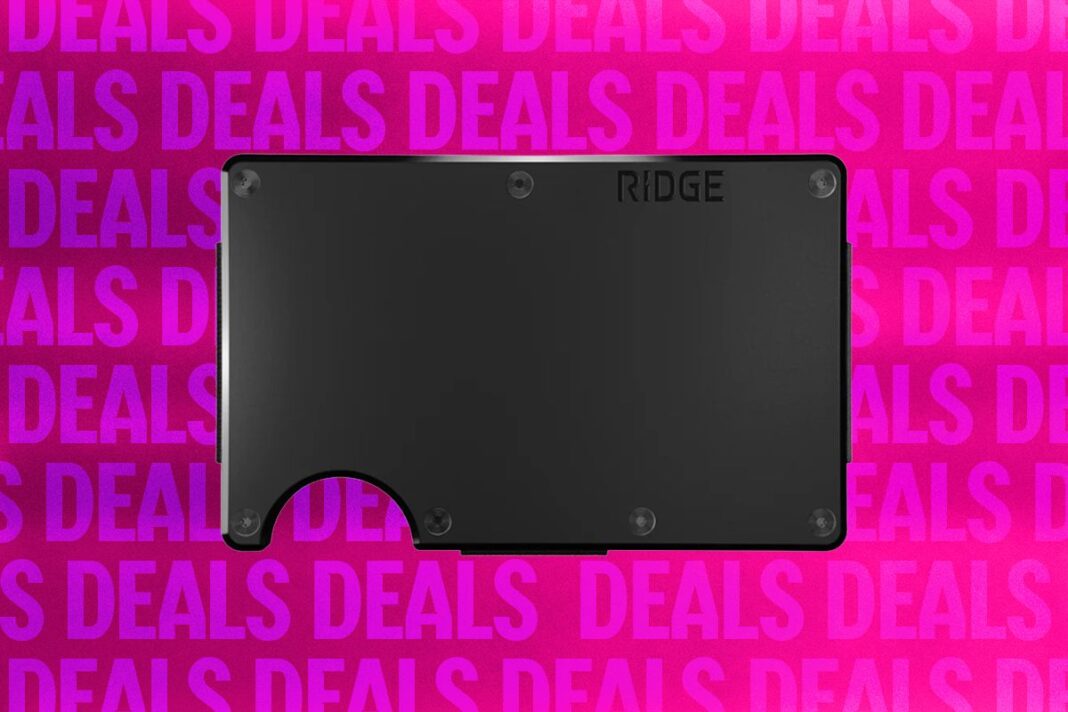 Go Minimal—the Ridge Wallet Is 20 Percent Off Right Now