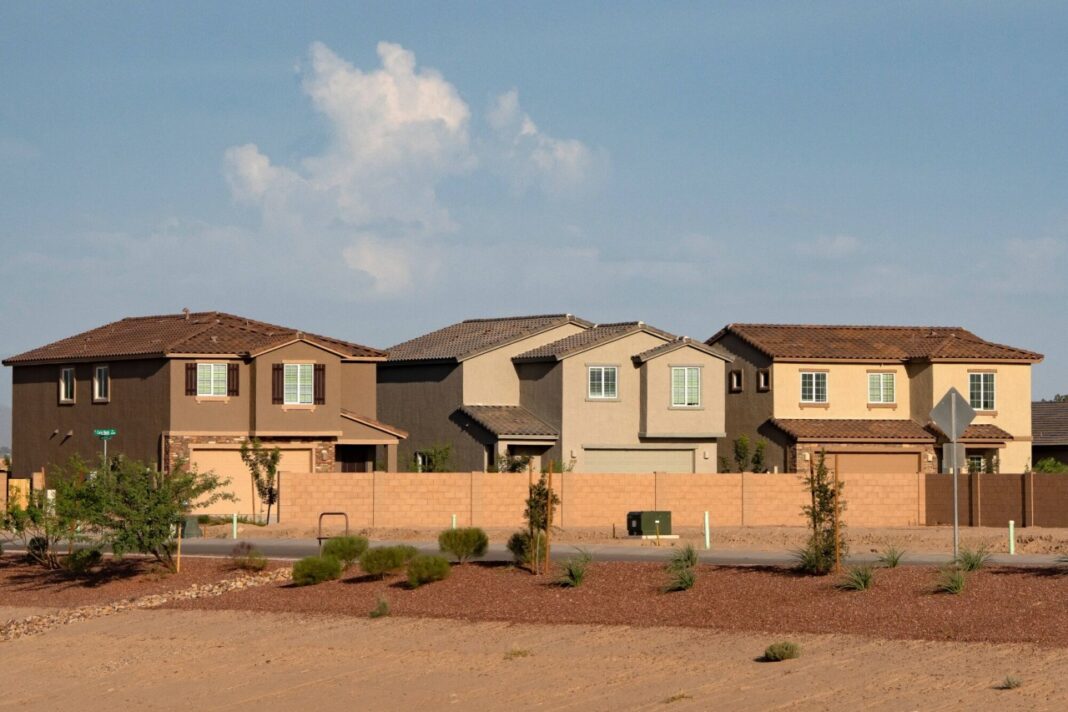 Home Sellers Are Cutting Prices, and It’s Putting Builders in a Bind