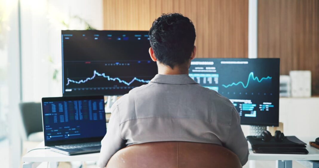S&P 500 Faces Rate Chaos and Narrow Breadth: Why Goldman Sachs Insiders Stay Bullish on Stocks