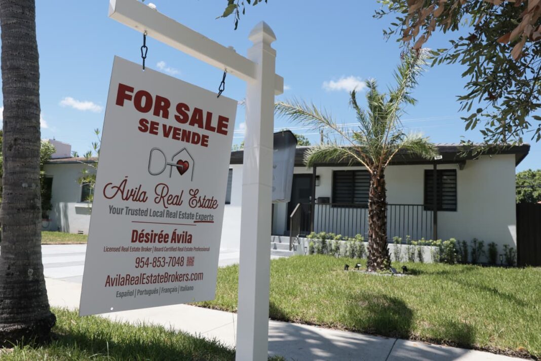 Mortgage Rates Above 7% Through 2027: New Forecasts Say Don’t Expect Relief